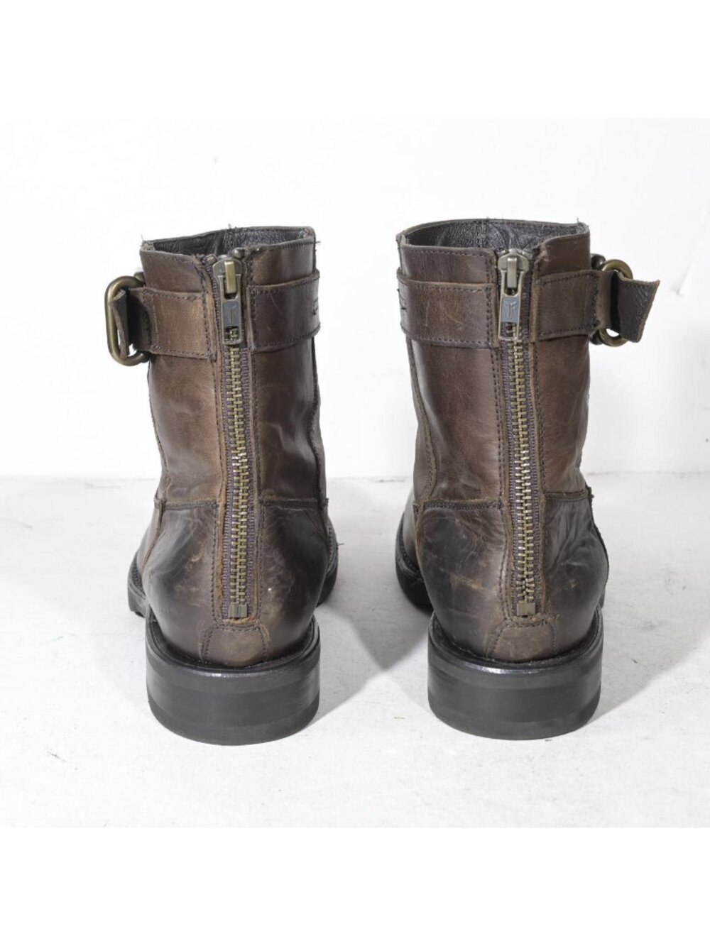 Frye Brown Leather Ankle Boots Large Ankle Buckle Back Zip Moto Style 3471362 Wo - Picture 4 of 7